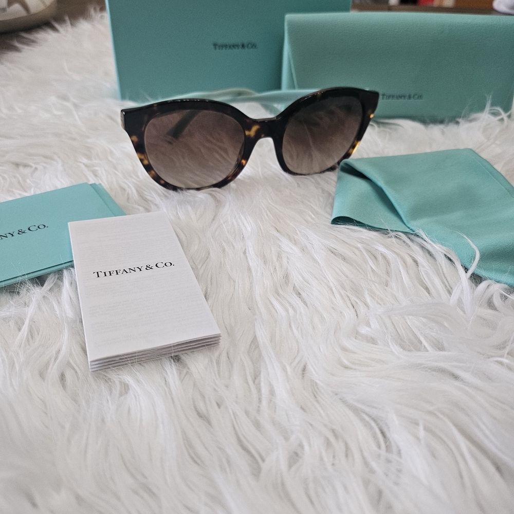 Tiffany & Co. TF4164 Pillow Sunglasses in havana